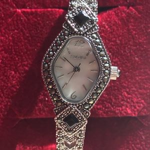 ELGIN black and silver watch. NWOT